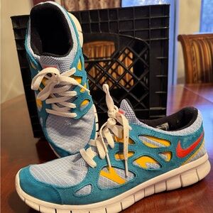 Men’s Nike Free Run 2 Running Shoes